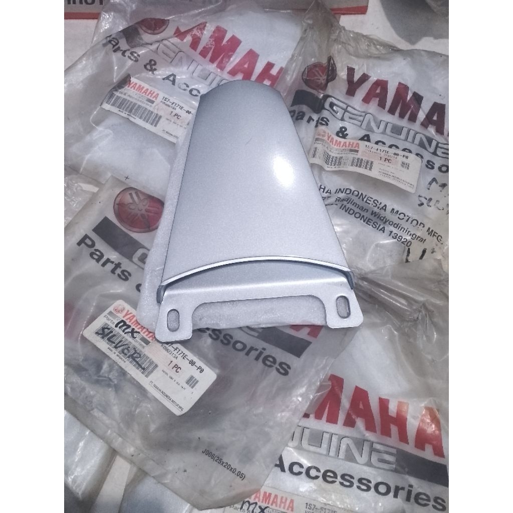 Pad Body Sambungan Body belakang Silver Yamaha Jupiter MX Old Original YGP New Old Stock
