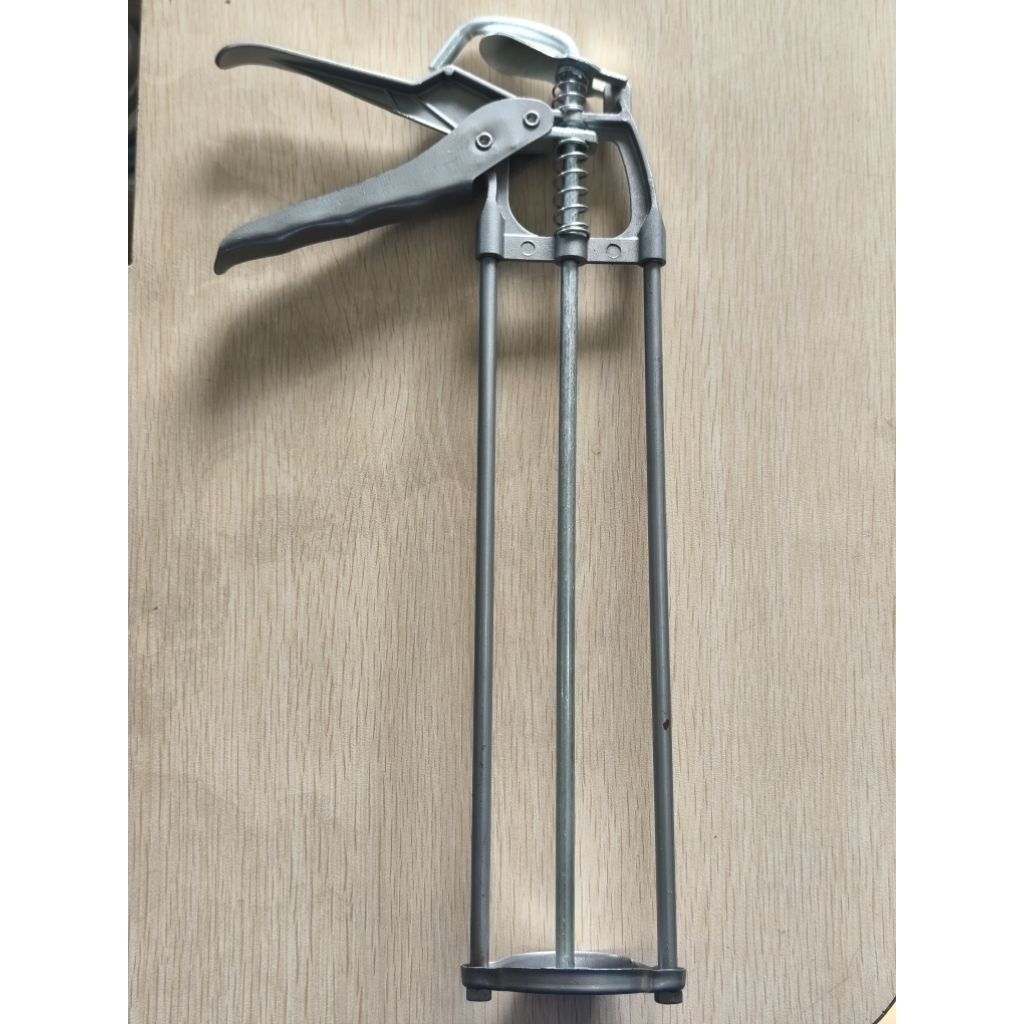 ALAT TEMBAK LEM SILIKON