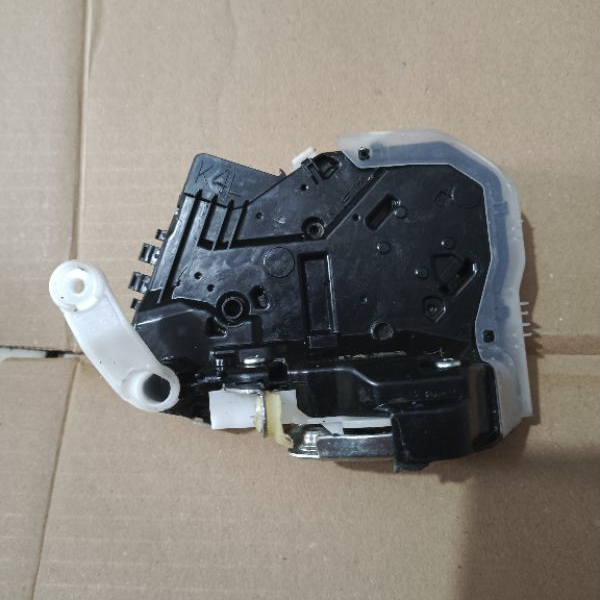 DOORLOCK DOOR LOCK PINTU DEPAN KIRI AVANZA XENIA 2022 ORIGINAL