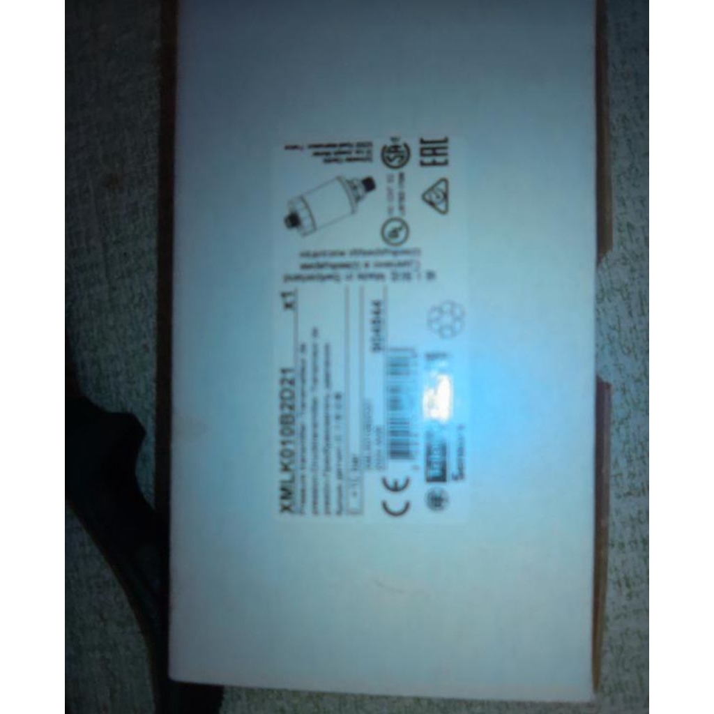 SCHNEIDER XMLK010B2D21 TELEMECANIQUE PRESSURE TRANSMITTER Original