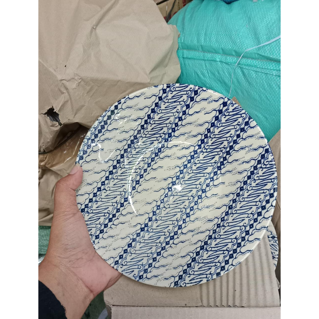 Piring Makan Keramik 8 Inchi Motif List Emas/ Motif Barong