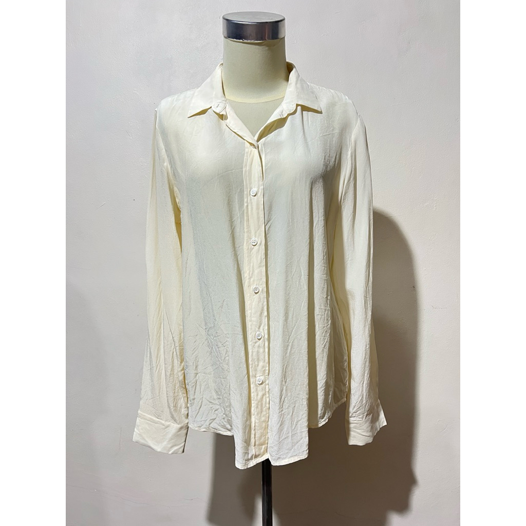 preloved ZARA cream long sleeve sheer satin silk shirt kemeja krem lengan panjang