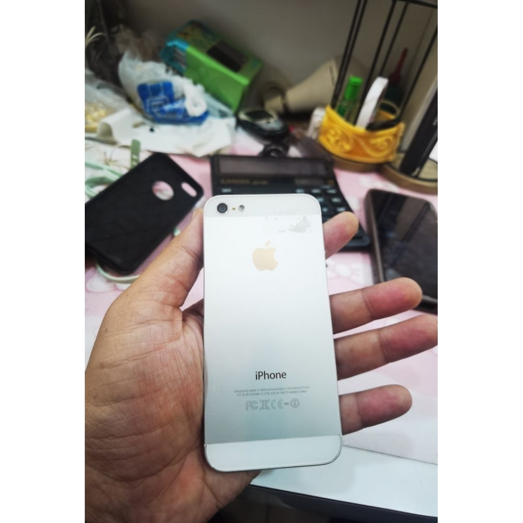 HP Murah Iphone 5S Bekas Unit Terawat Sinyal Ready Tidak Lock Icloud Harga Murah Unit Cuma Satu