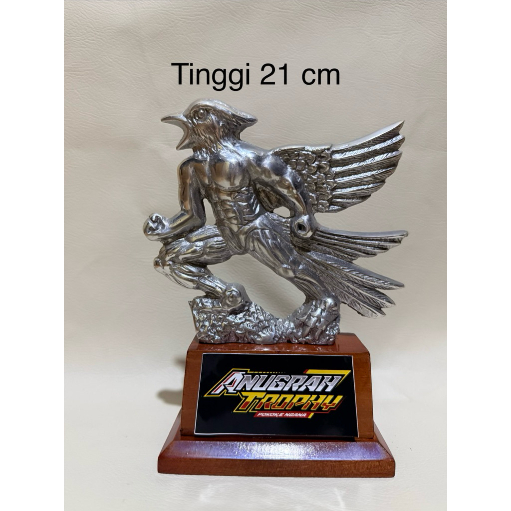 trophy / piala maskot garuda warna silver