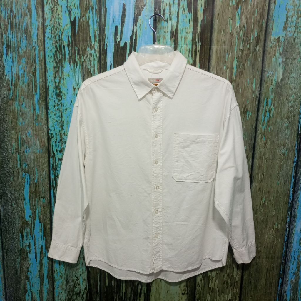 kemeja putih panjang SPAO formal Size L  (Panjang 75cm Lebar 54cm)