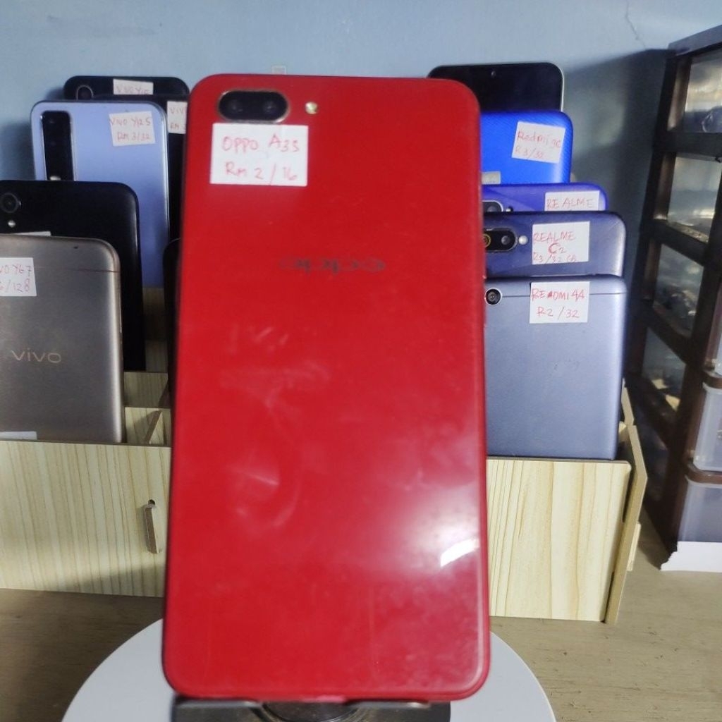 HP second   300an Oppo A3S Ram 2/16 GB I VIVO Y91c Ram 2 /32 I  VIVO Y67 Ram 6/128GB kondisi HP seco