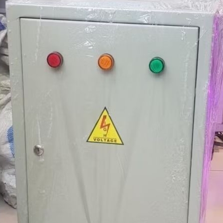 Box Panel Listrik Indoor 40x50x18 + 3pcs set Pilot Lamp RST + 1pcs Voltmeter 500V + 1pcs MCB 3P 32A 