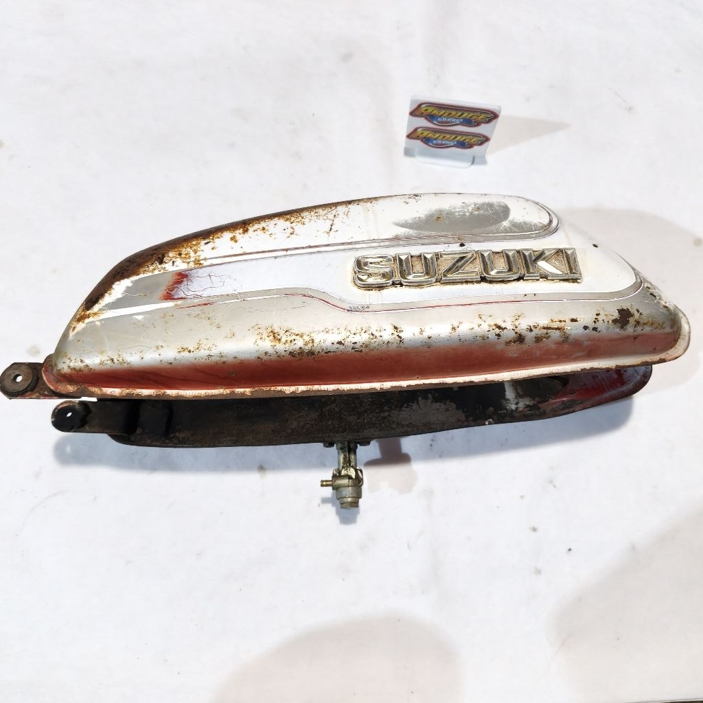 tengki tenki tangki tanki Suzuki A100 A 100 Acepek A cepek tahun tua A4 A5 A 5 merah oryginal second