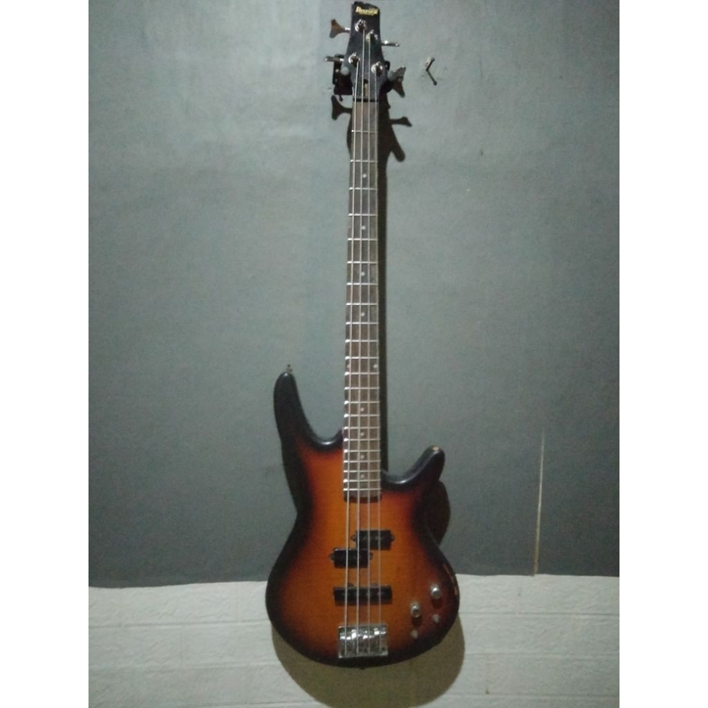Bass ibanez gio