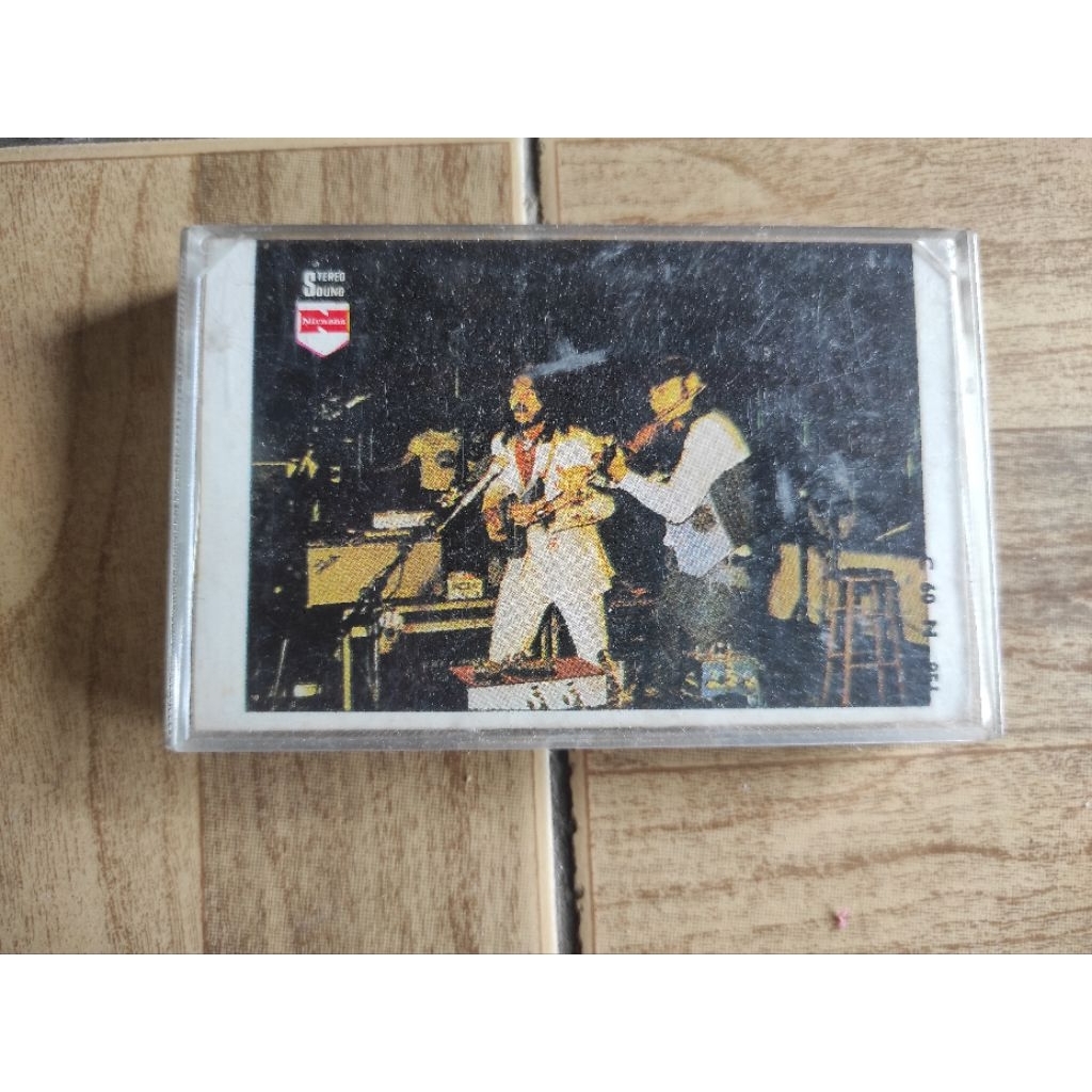 kaset pita "another night" the HOLLIES & PILOT