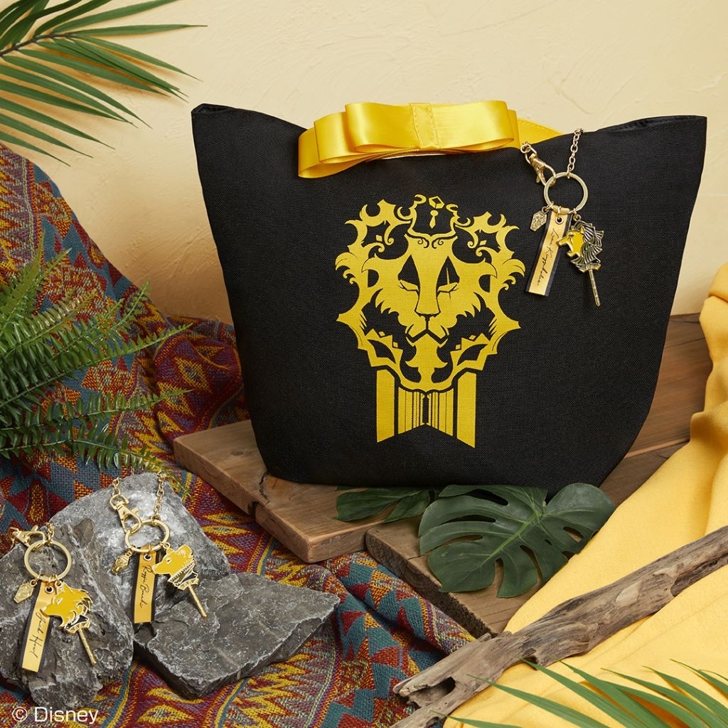 Ichiban Bag Disney Twisted Wonderland B Prize: Savanaclaw Dorm motif tote bag