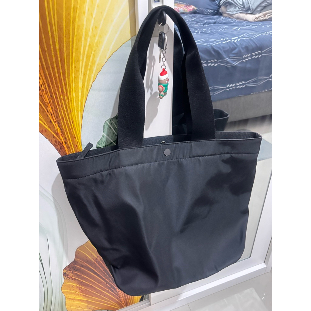 Tas Tote Bag merk uniqlo asli original