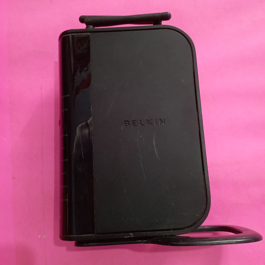BELKIN F5D8235-4 V1 ROUTER WIRELESS