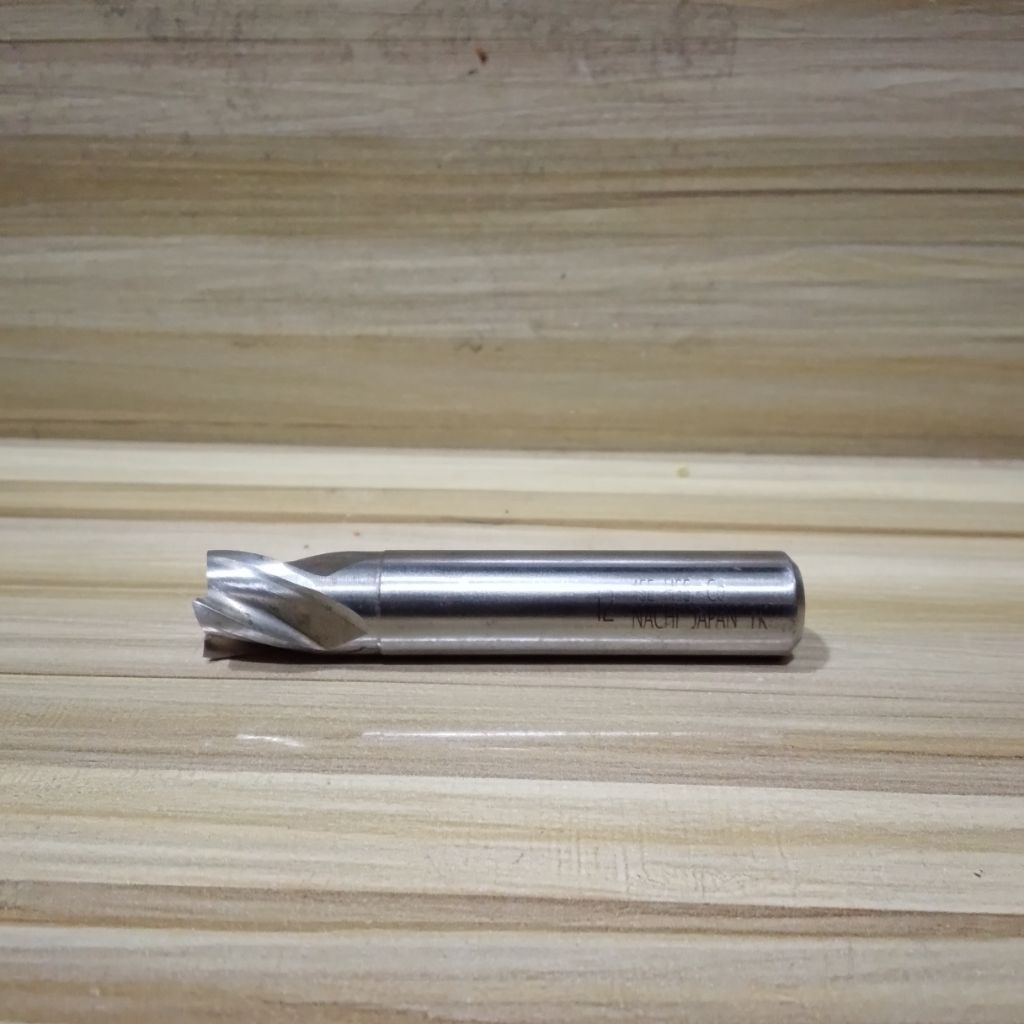 Endmill nachi 12mm 4F bekas mata bor frais 12 mm 4flute cutter Milling 12mm hss