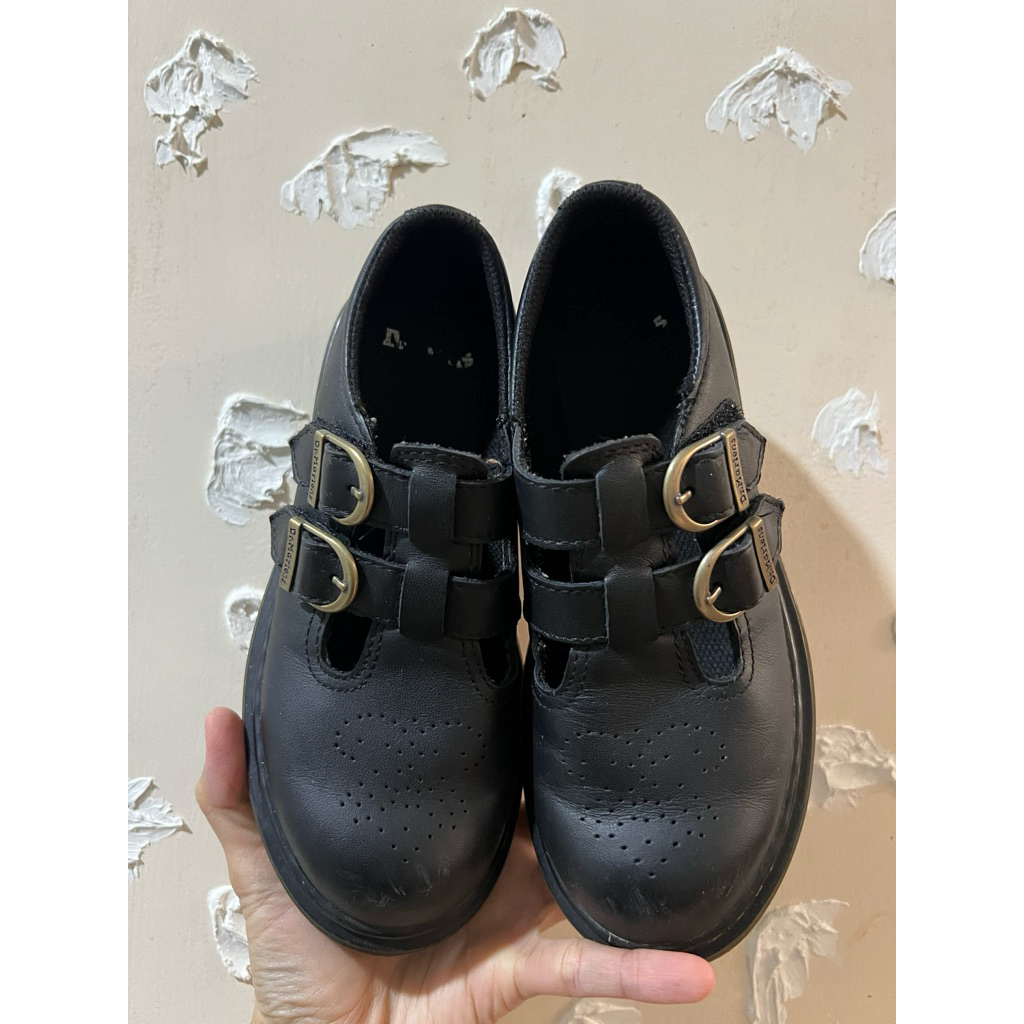 PRELOVED SEPATU ANAK Dr Martens original sz 33