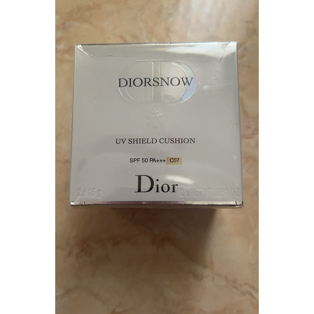 cushion diorsnow