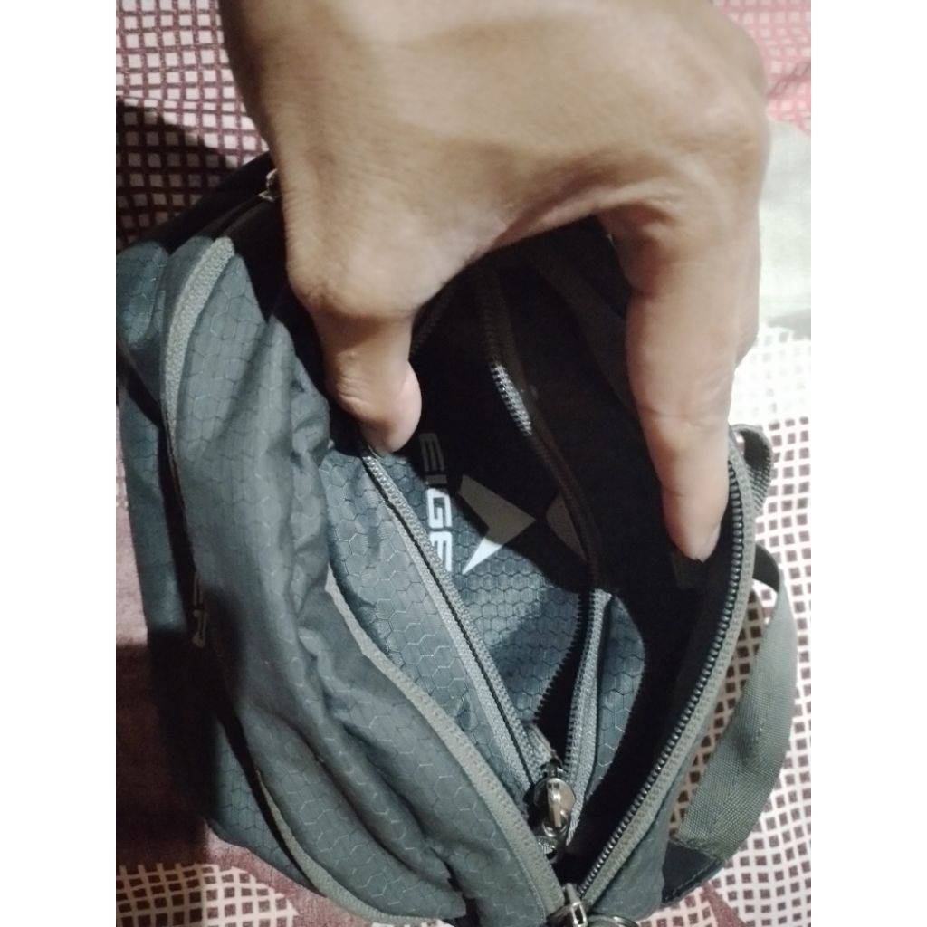 tas pinggang ori eiger