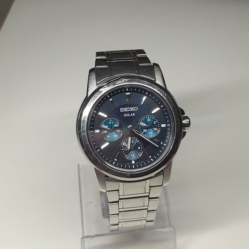 Jam tangan Seiko solar V14J 0AR0 blue dial