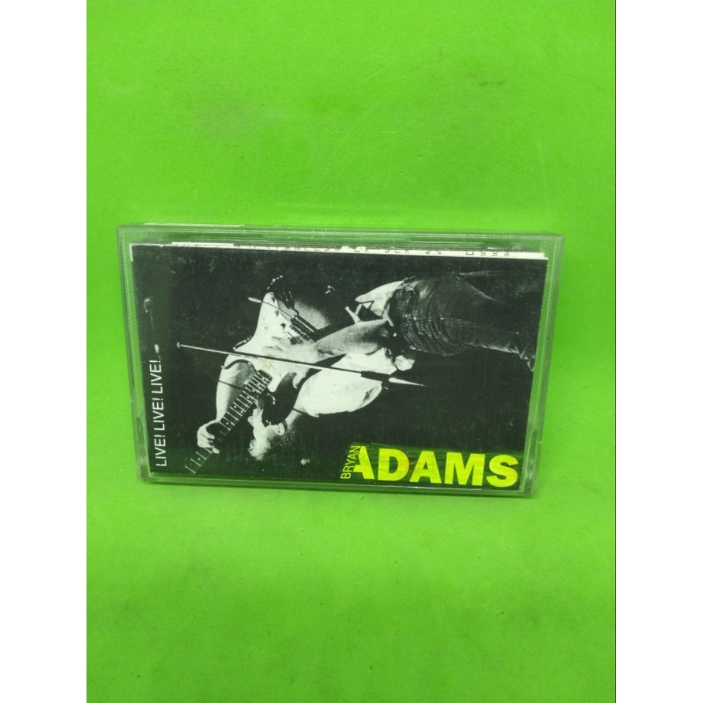 Kaset pita BRYAN ADAMS LIVE
