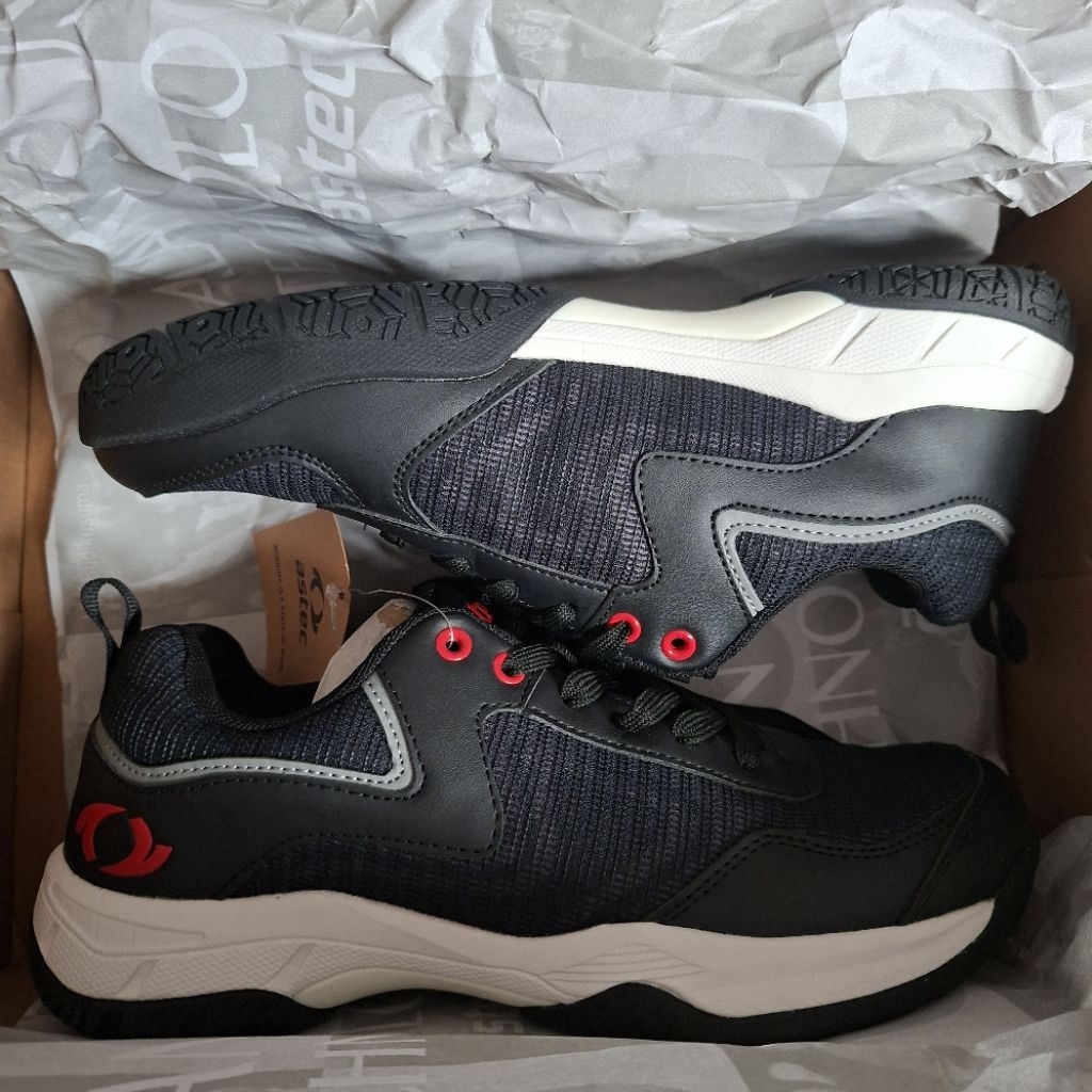 Sepatu Badminton Astec Lancaster Black Badminton Shoes Astec Lancaster Hitam