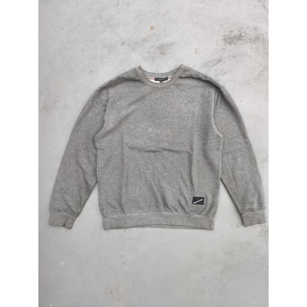 Crewneck tate