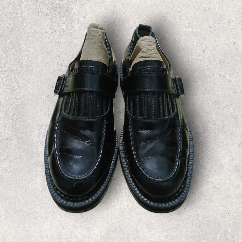 Sepatu kulit loafers Vibram