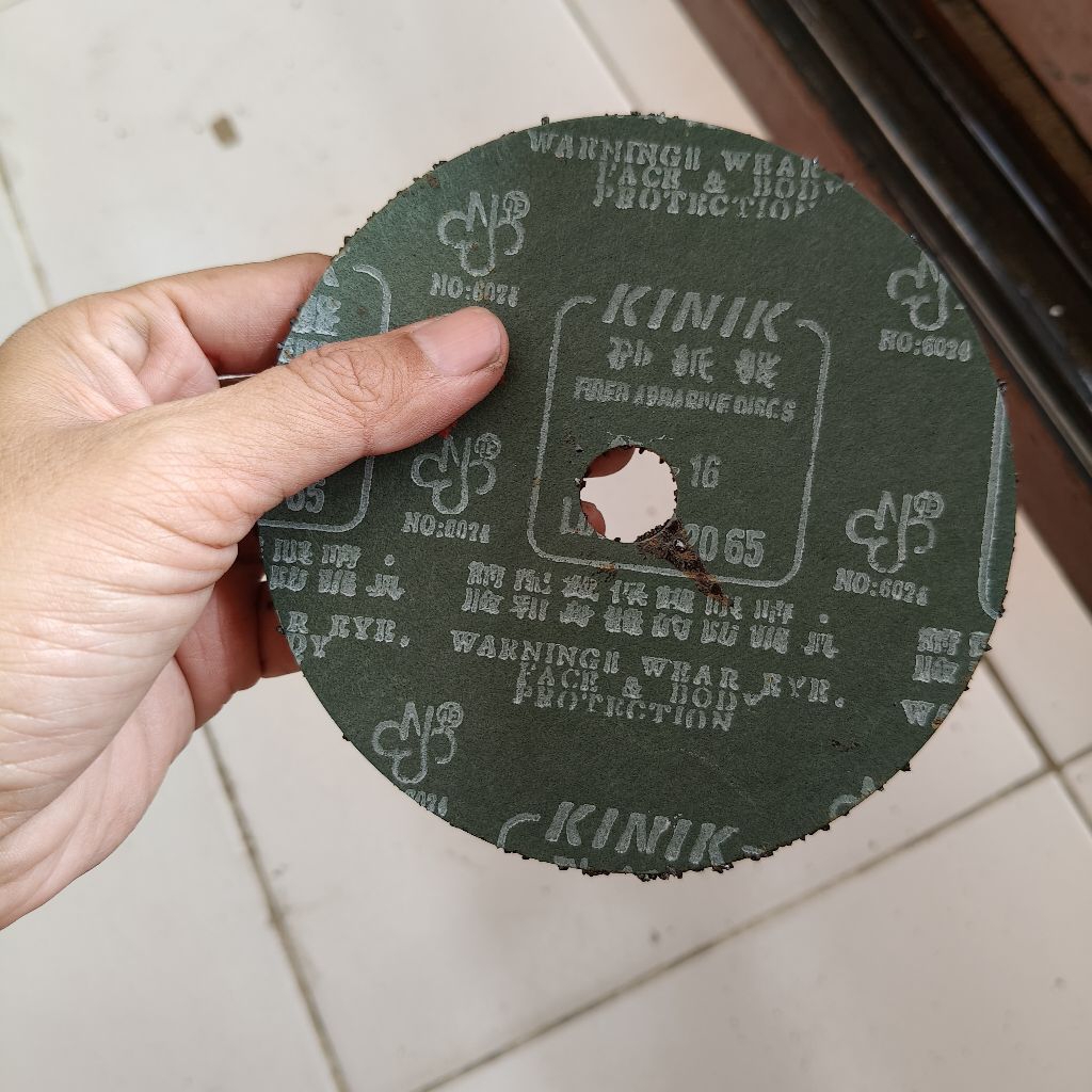 Amplas Fiber 5 inch Kinik CC 16 HG8 Mata Batu Gerinda Amplas Bulat Fiber Abrasive disc