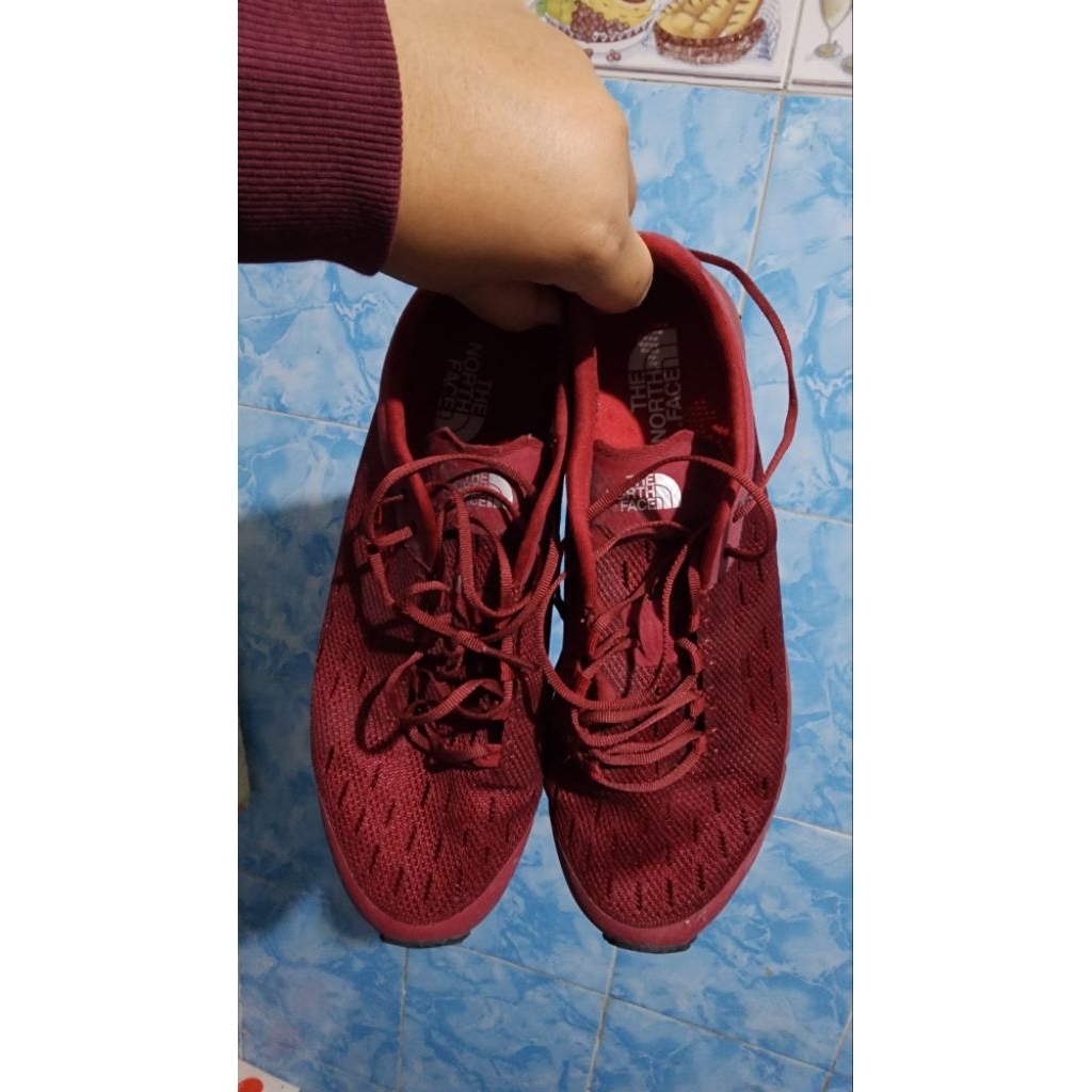 Sepatu Trail Run Pinnacle Racer Merah TNF 40