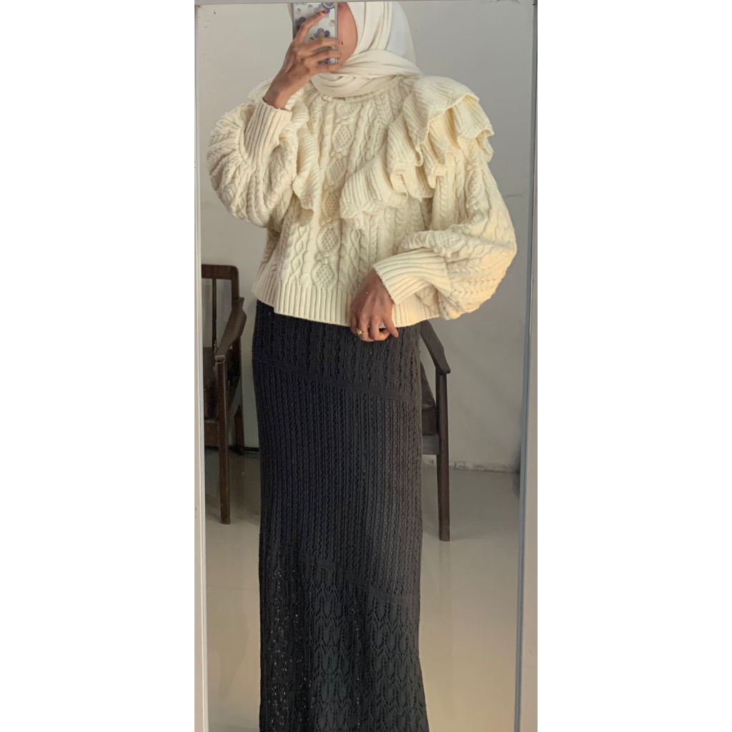 Zara ruffle Preloved
