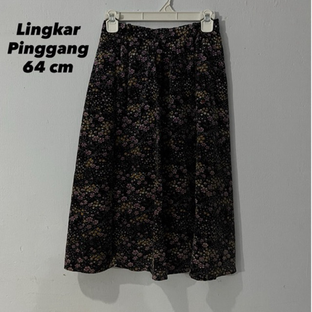 Rok Beludru Floral