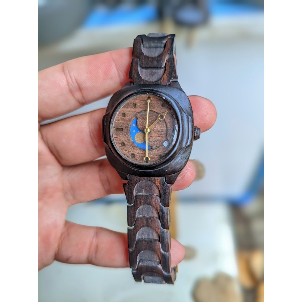 jam kayu Matoa Rakai normal