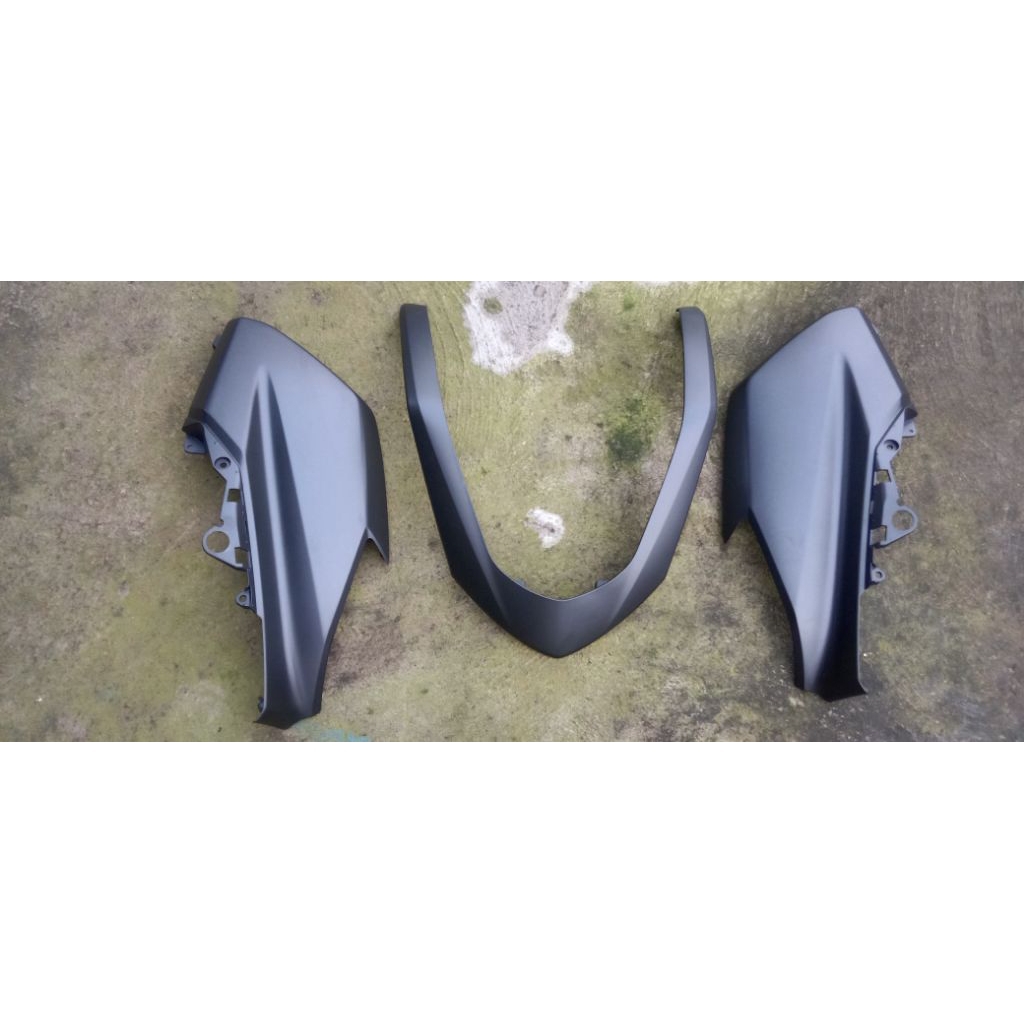 cover bodi depan lampu + Lis v NMAX old