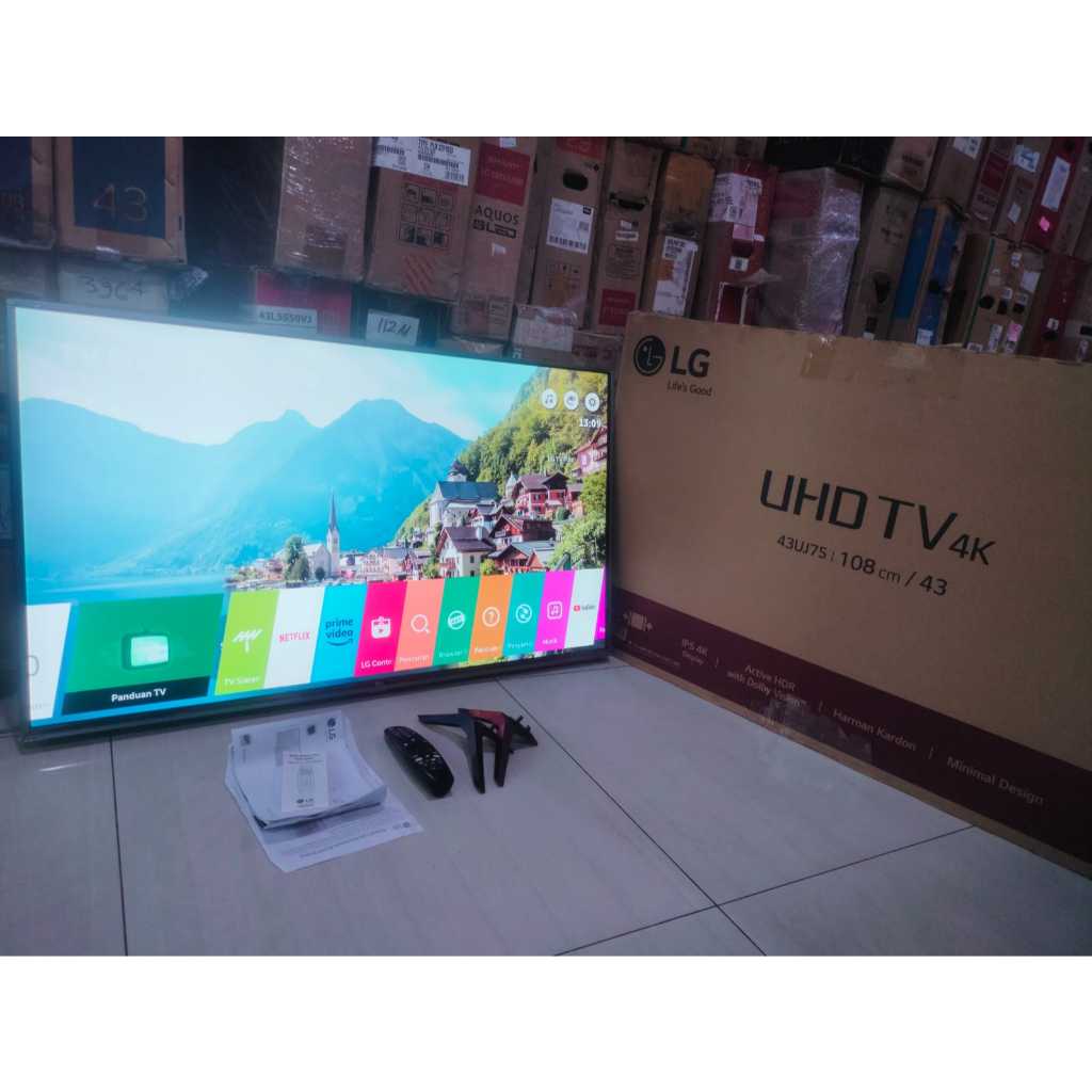 TV LED LG 43IN 4K UHD SMART TV YOUTBE DIGITAL TV KONDISI BEKAS PEMAKAIAN 5551F