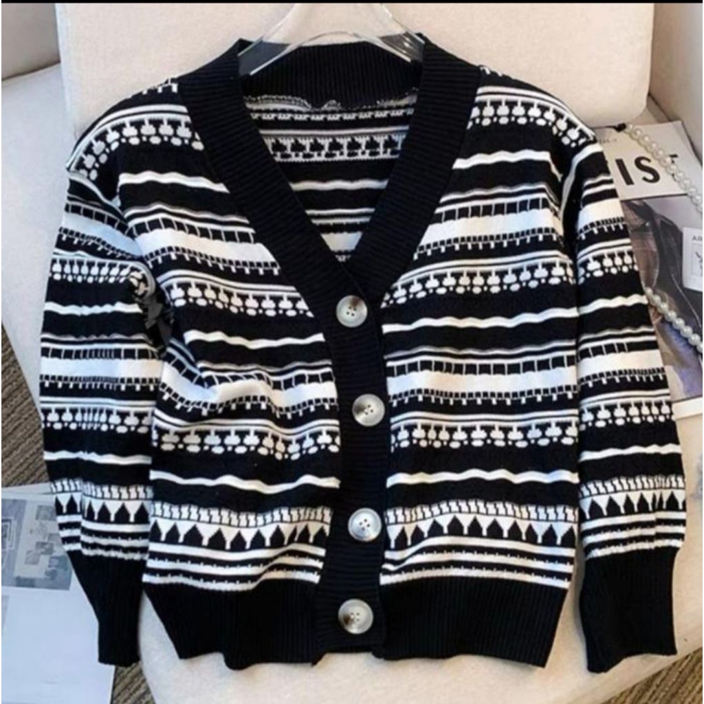 lonaire knitwear cardigan , motif Ethnic, Rajut halus premium tebal, outwear warna - putih