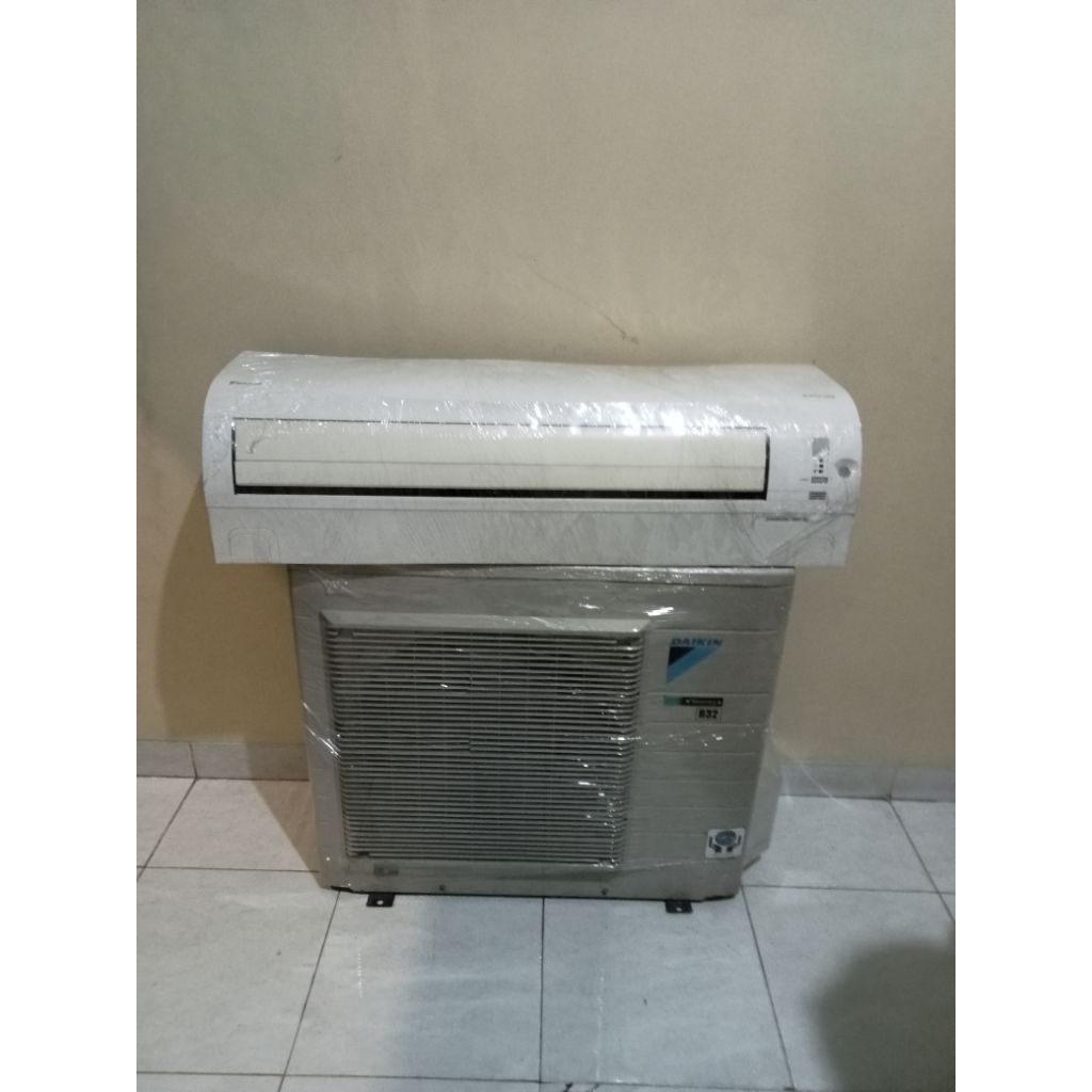 AC 2 PK DAIKIN INVERTER Second Unit only