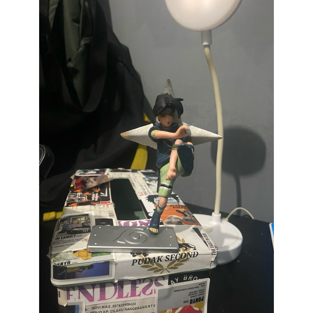 Action figure naruto | uchiha sasuke