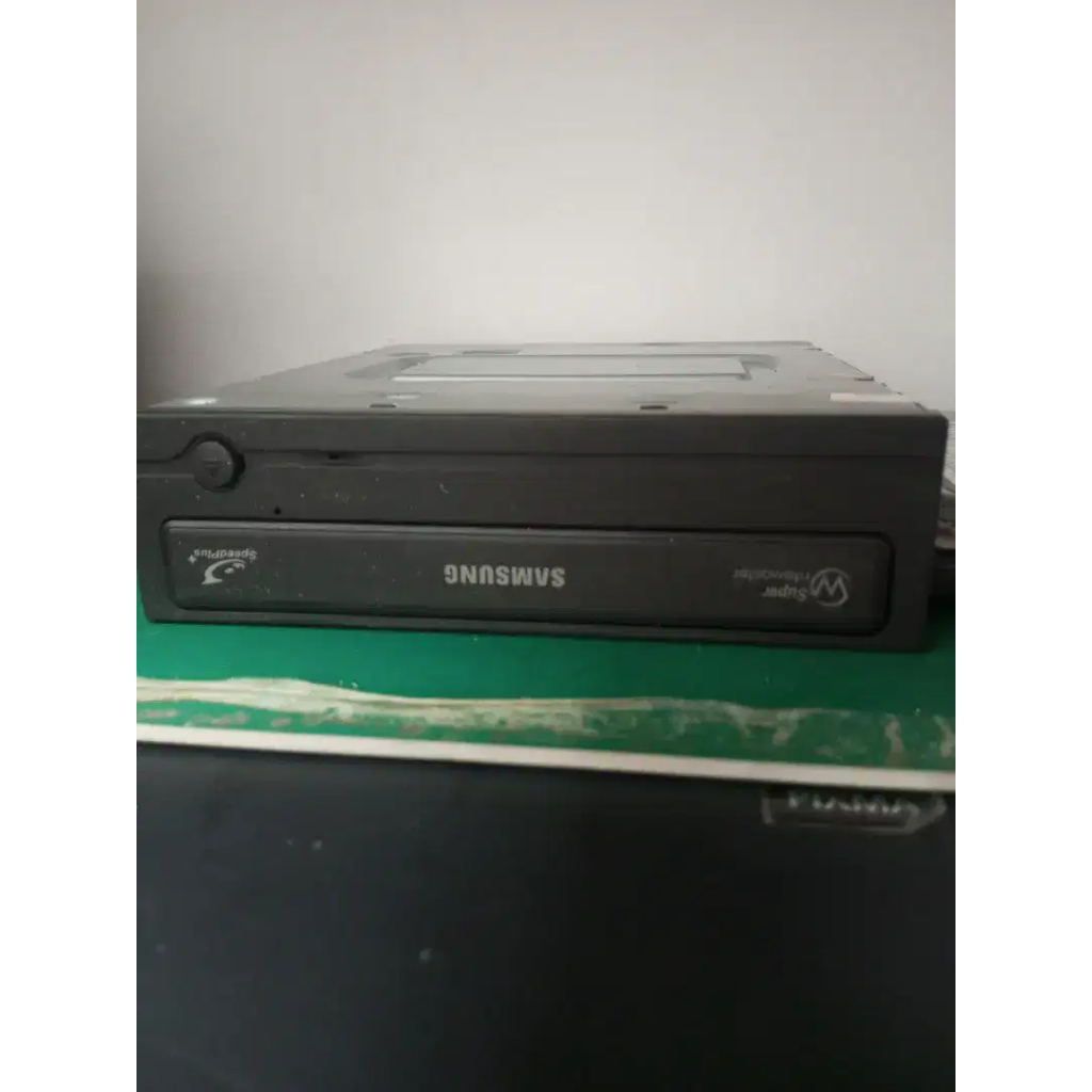 DVD ROM second hand untuk Komputer Desktop/PC merek Lite-on kondisi normal