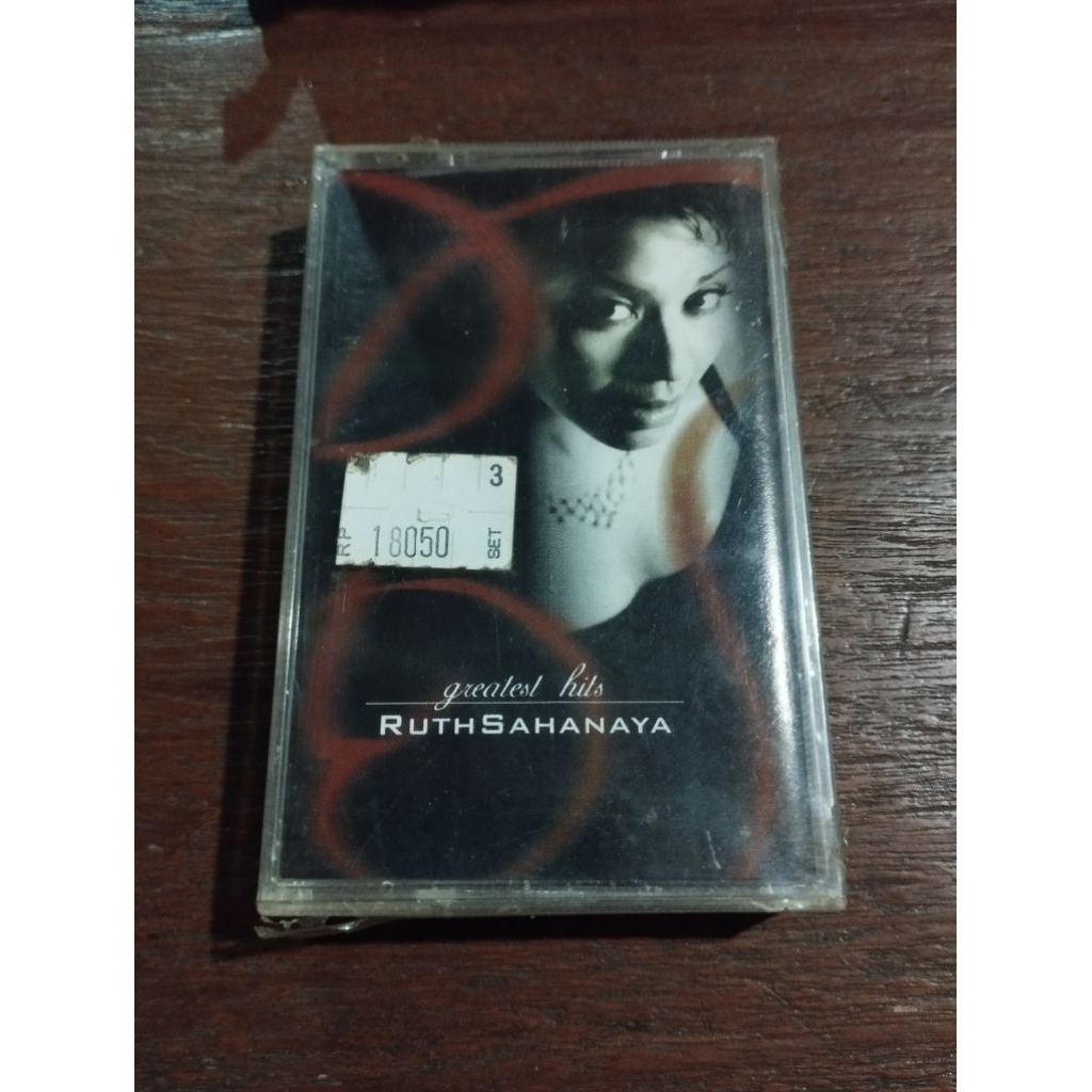 kaset pita ruth sahanaya greatest hits