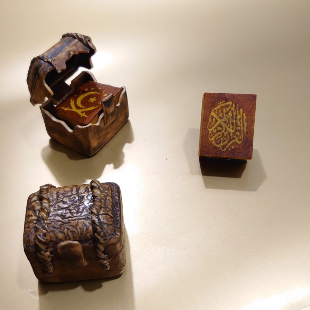 al qur'an kecil versi Istambul tinta emas+wadah unik