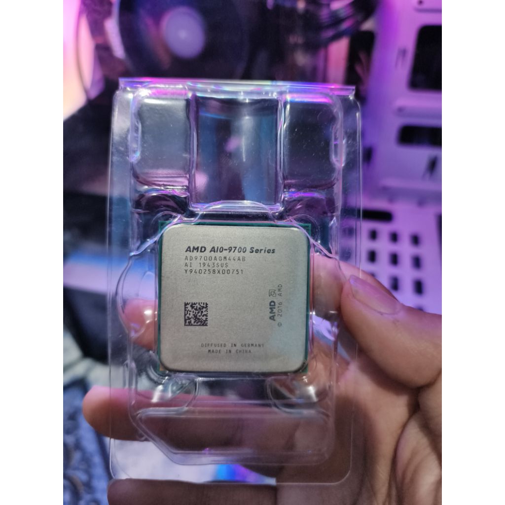 Prosesor AMD A10 9700 With Radeon R7 3.5 ghz