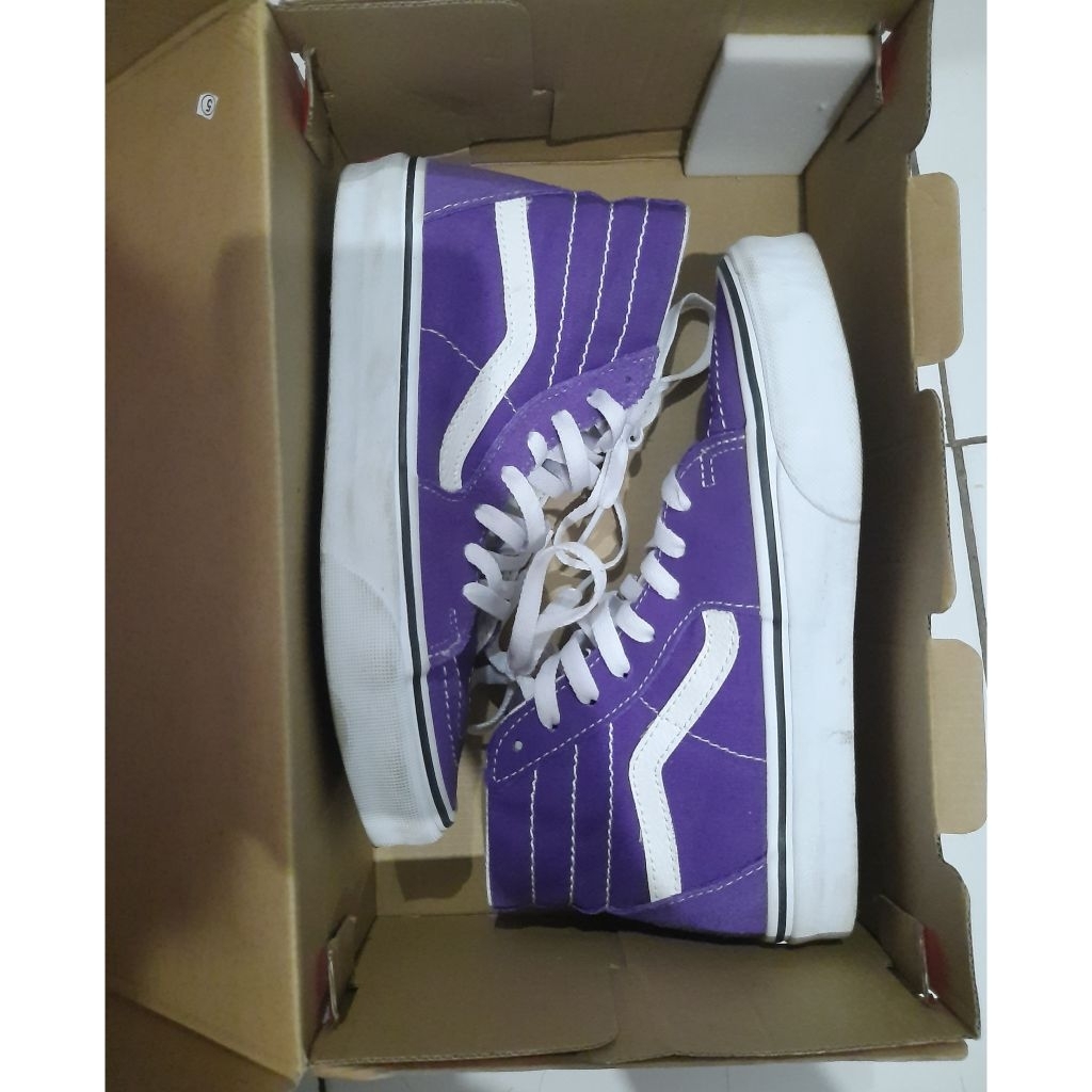 Preloved - Sepatu Vans Sk8 High purple size 38