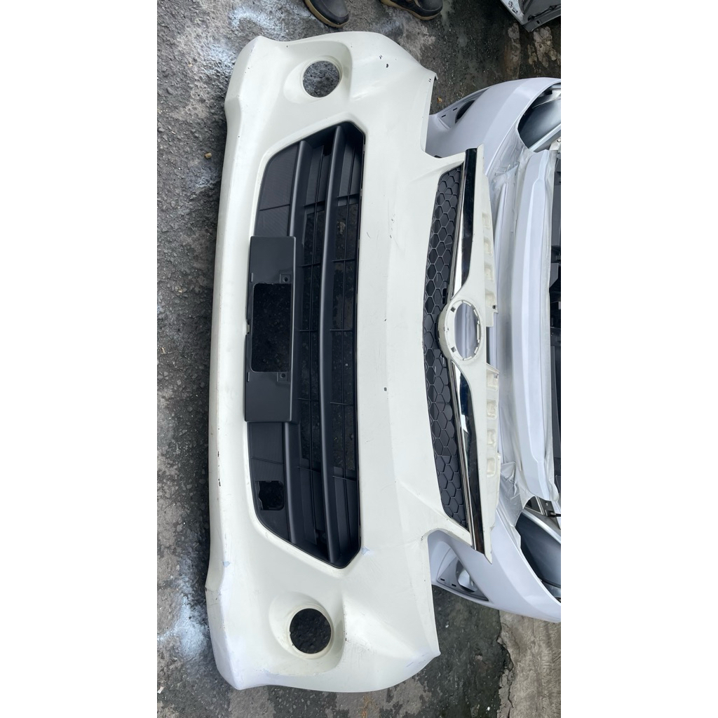 Bumper Depan Avanza Veloz 2012 Komplit Ram dan Lis Grill