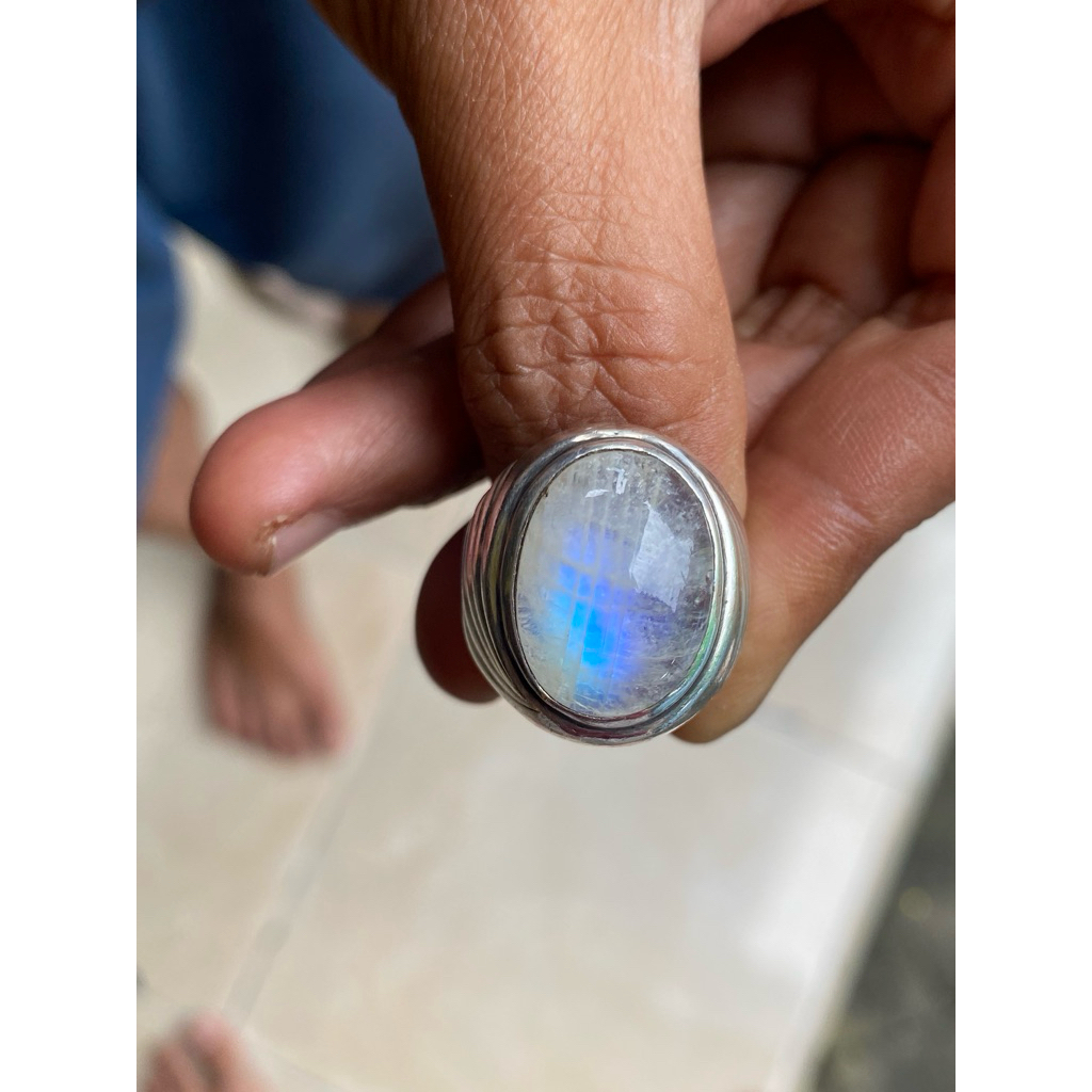 Batu Biduri Bulan Ring 8 Perak