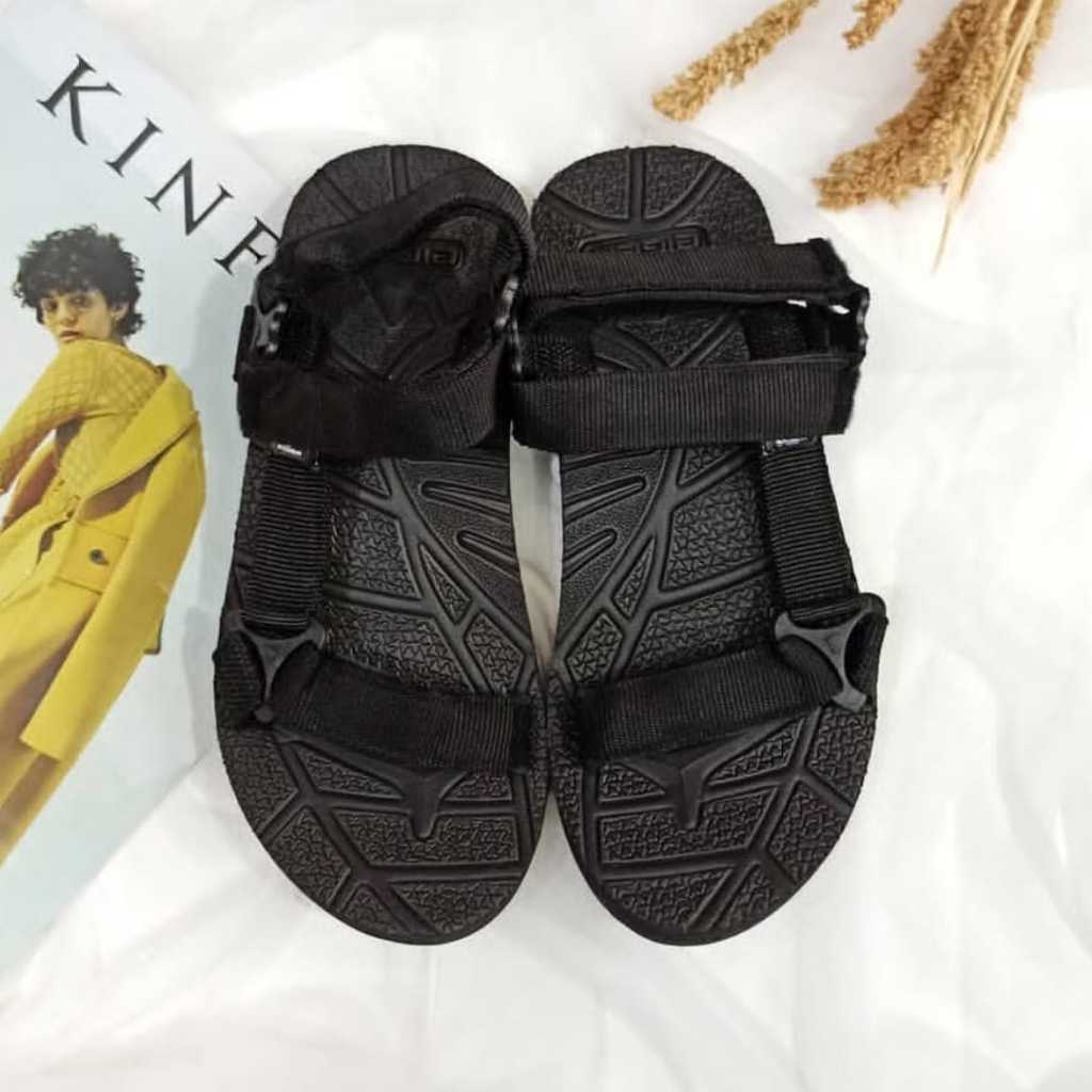 Sandal Gunung Outdoor Pria / Sandal Gunung Eger Pria Hiking / Sandal Gunung Outdoor / Sandal Gunung