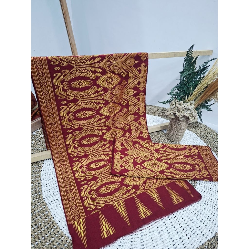 KAIN TENUN SONGKET ASLI LOMBOK