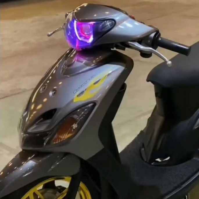 Cat PU warna SILVER STONE.