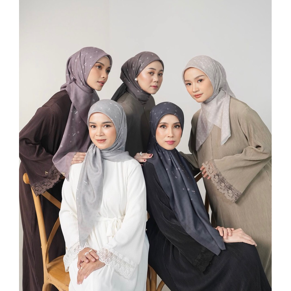 TUPAAT MONOGRAM SERIES ARASCARF