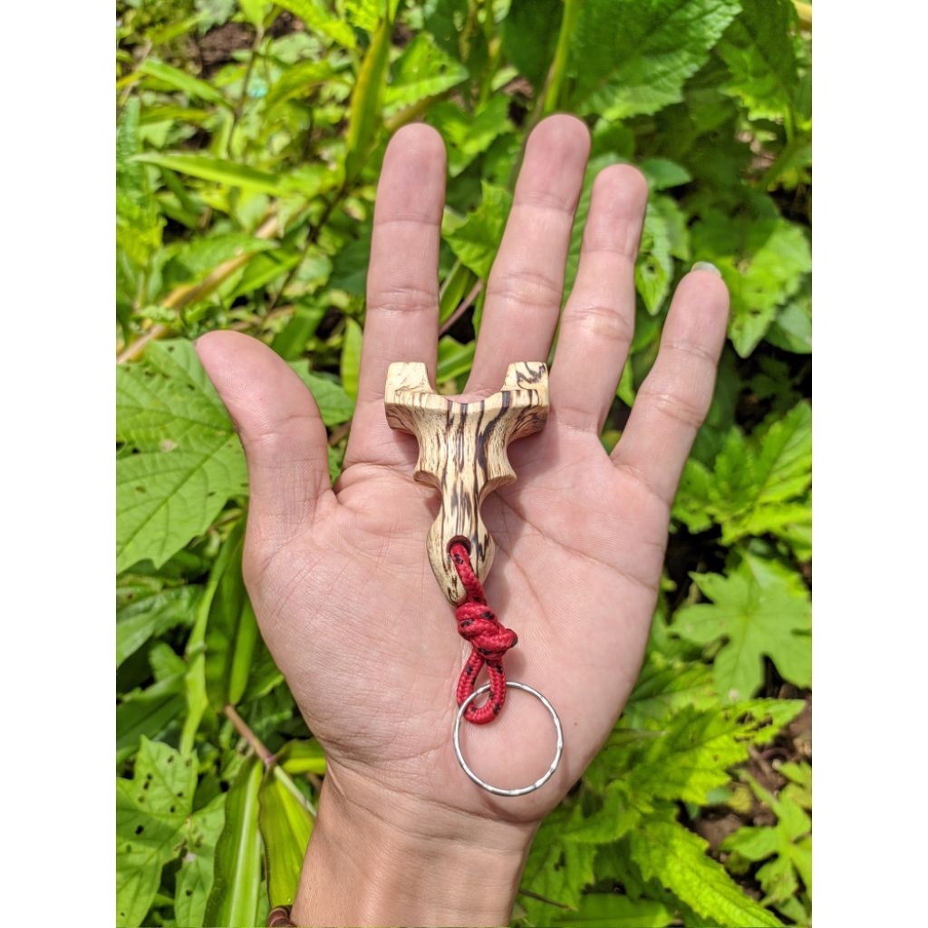 Gantungan Kunci Ketapel kayu asem spalted