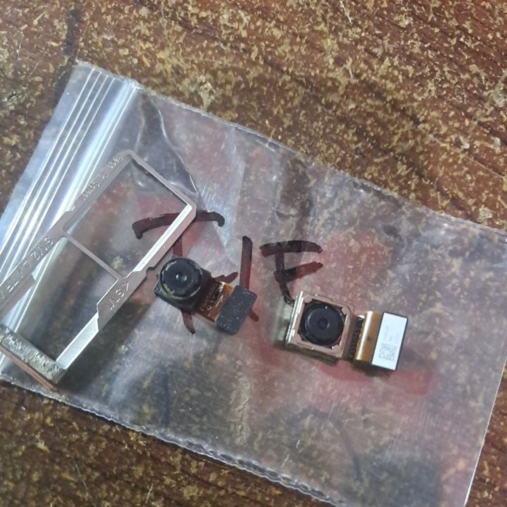 kamera oppo F1f ori bekas.
