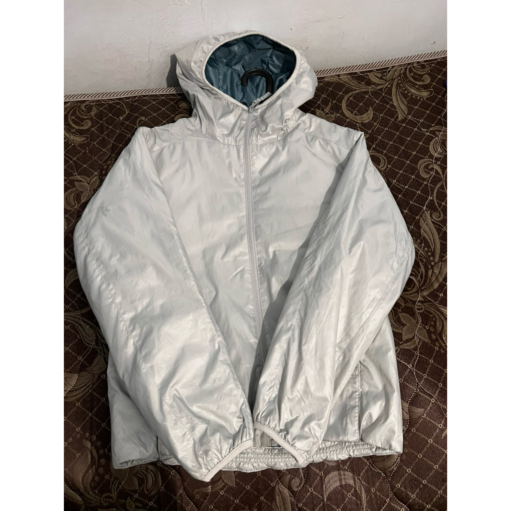 jaket outdoor Uniqlo original second size M